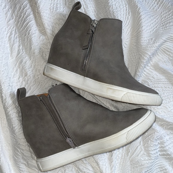 WEDGE SNEAKERS | REPORT | 7 - Picture 2 of 7